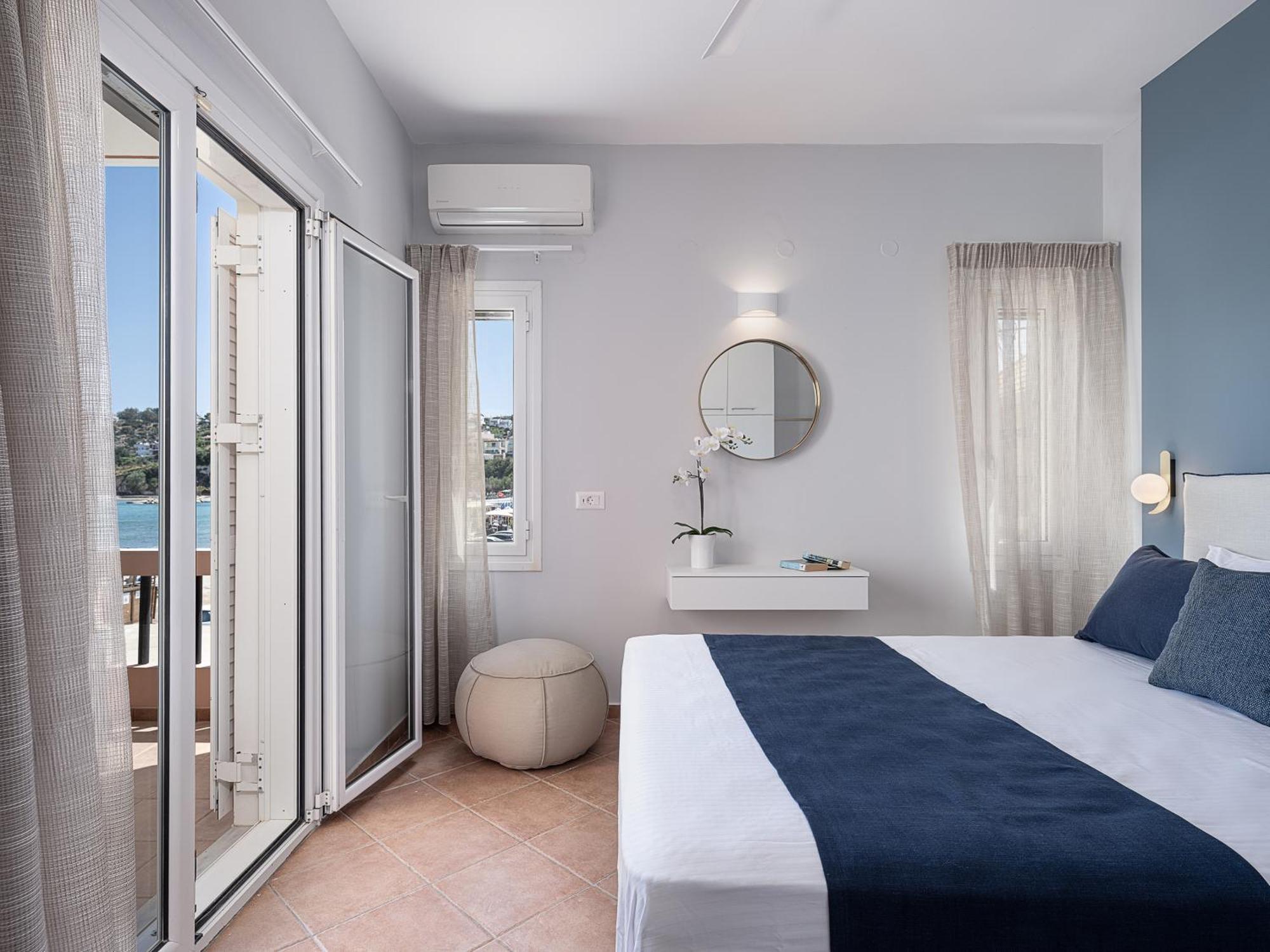 Elena Seafront Luxury Apartments Алмирида Экстерьер фото